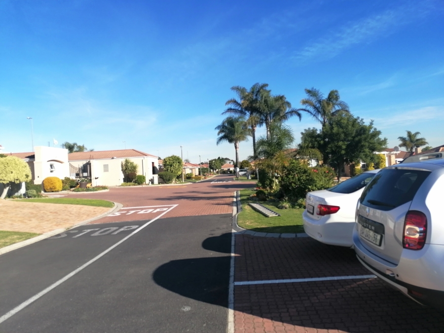1 Bedroom Property for Sale in Sonstraal Heights Western Cape